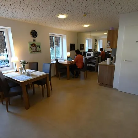 Motel55 - Nettes Mit Self Check-in In Villach, Warmbad Aparthotel Villach