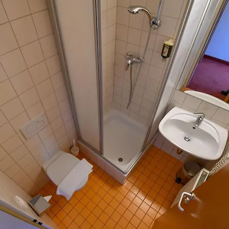 Motel55 - Nettes Mit Self Check-in In Villach, Warmbad