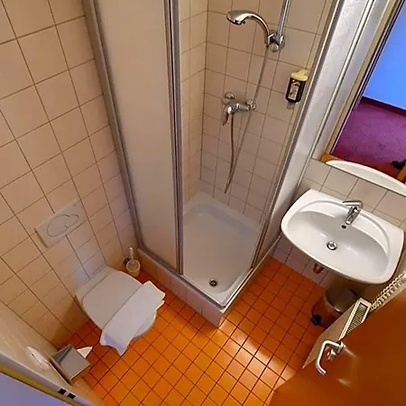Ξενοδοχείο με διαμερίσματα Motel55 - Nettes Mit Self Check-in In Villach, Warmbad 3*